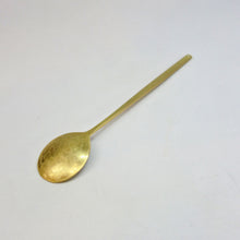 画像をギャラリービューアに読み込む, 坂野友紀