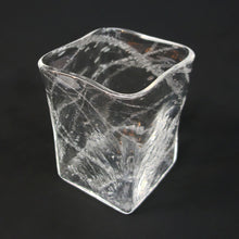 画像をギャラリービューアに読み込む, 荒川尚也