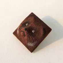 画像をギャラリービューアに読み込む, 【小松靖治】たぬきのピンブローチ(角)