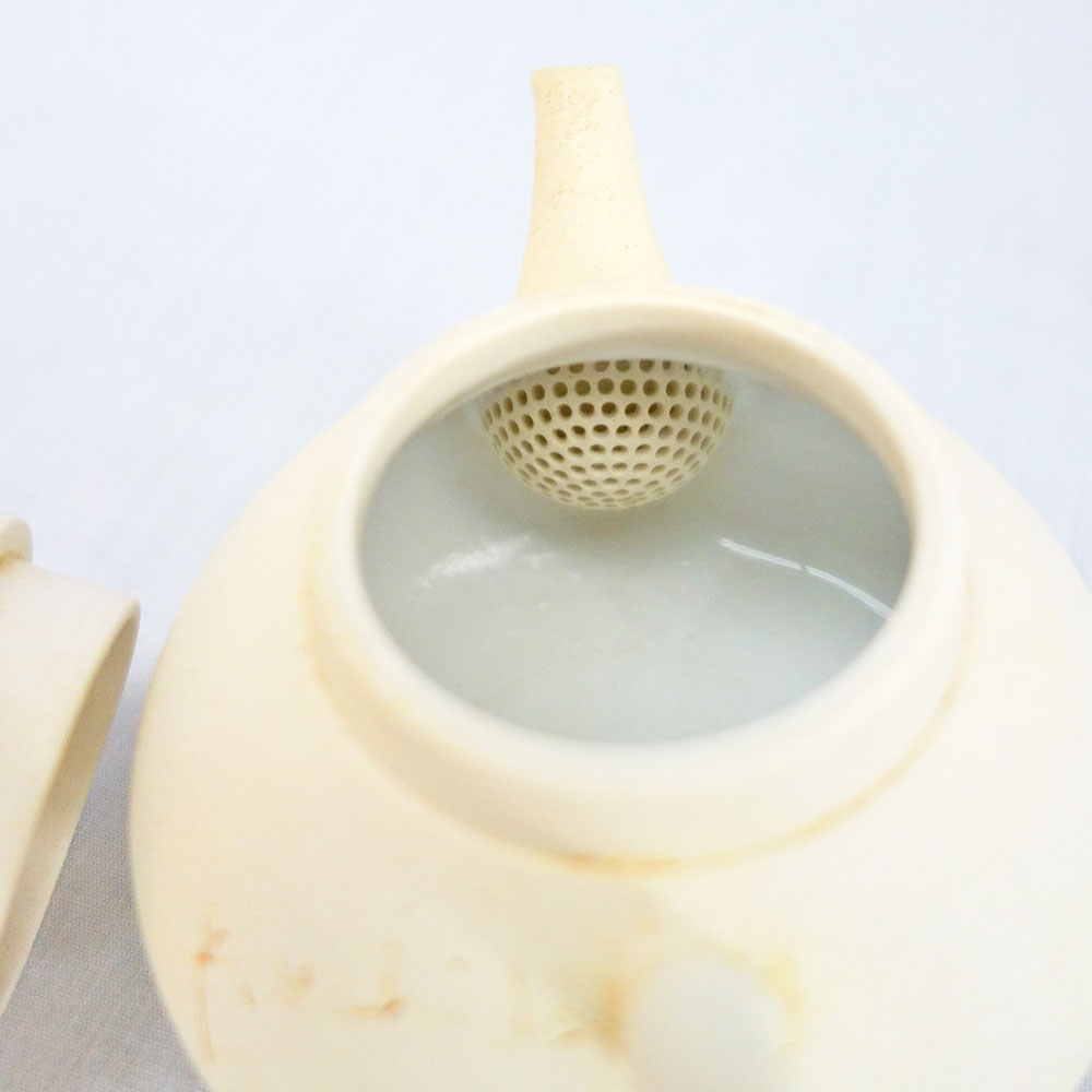 横山秀樹 茶入れ × 内田鋼一 蓋 横山秀樹 茶入れ × 内田鋼